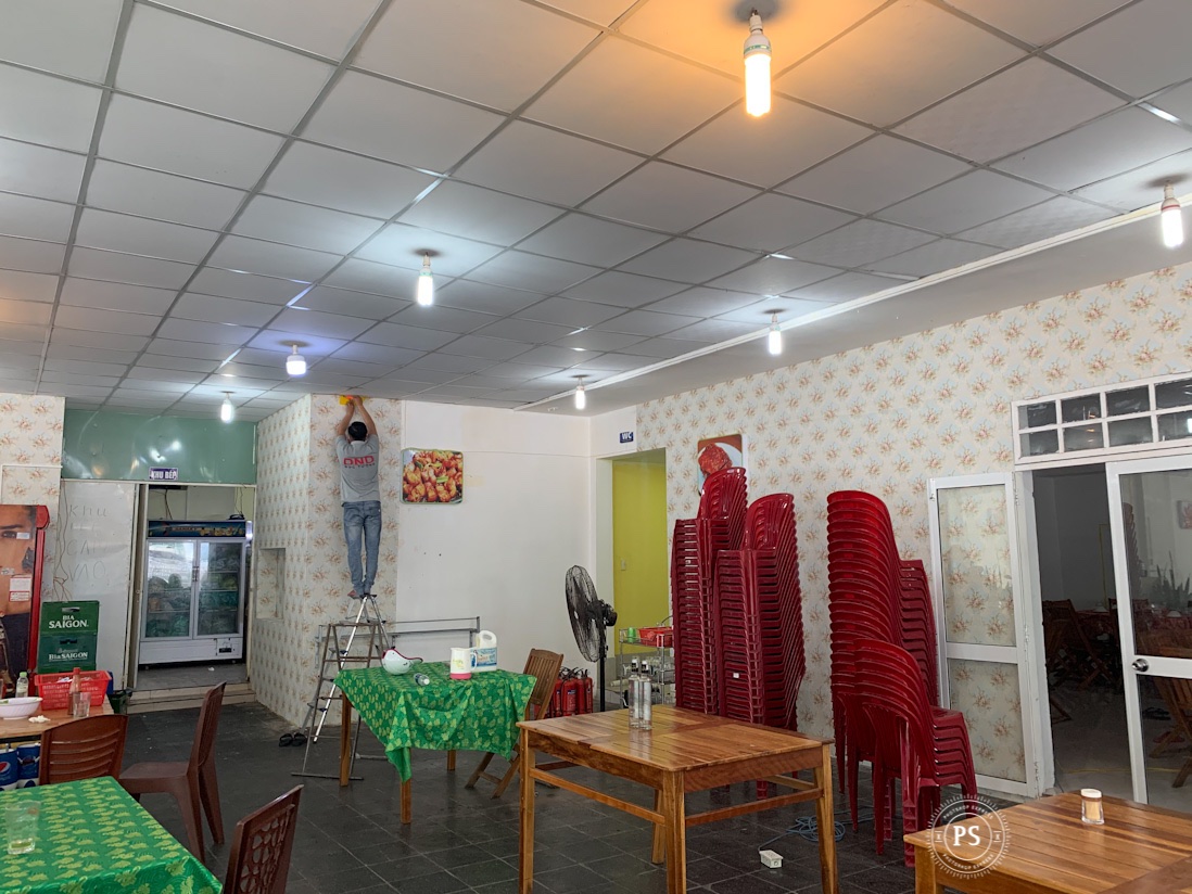 Thi công giấy dán tường tại nhà hàng Cọ Xanh – Hồ Nghinh – Đà Nẵng